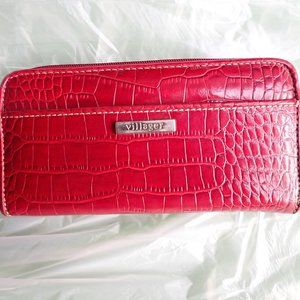 Villager Liz Claiborne Wallet Zip Around Closure. Red Faux Alligator. Card Slots
